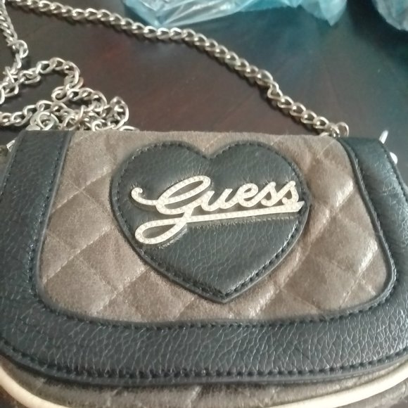 Guess Small Hobo/Messenger Purse - Picture 1 of 6